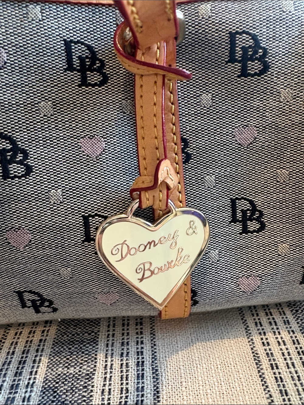 Dooney & Bourke Gray Signature Heart Barrel Satchel with Tan Trim - Picture 6 of 11